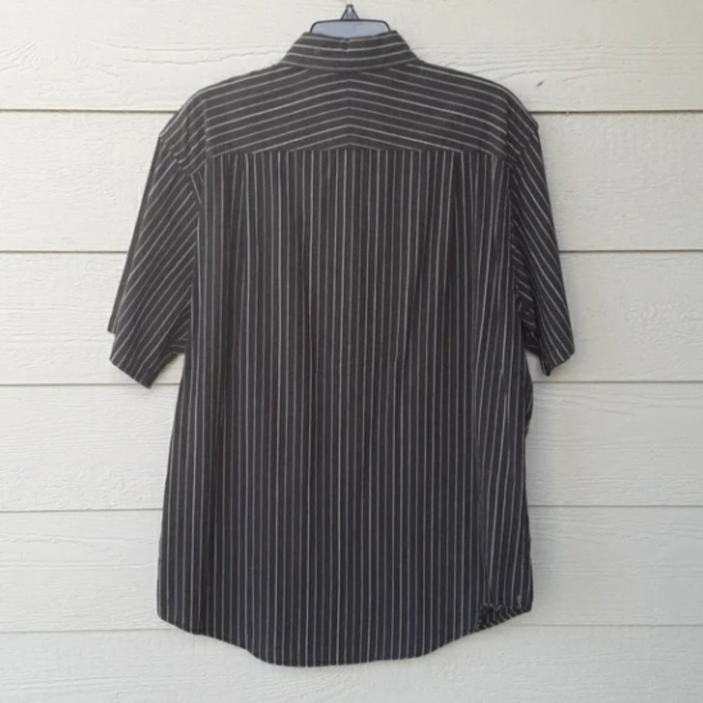MEN'S Bundle of Two Short Sleeve Van Heusen Studio Shirts - Picture 6 of 7